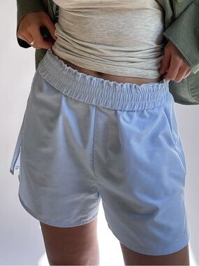 NEW NWT Djerf Avenue Breezy Shorts Blue
